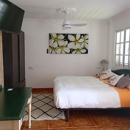 Solo Adultos, Las Tuneras Rooms La Oliva Exterior photo